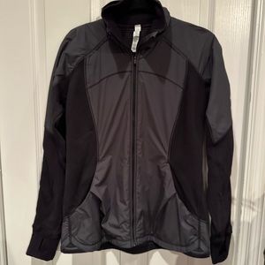 EUC Lululemon womens jacket - size 8